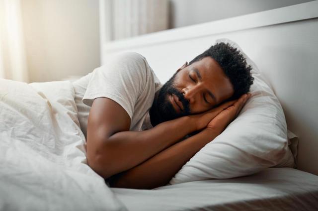 Sleeping: 7 Essential Tips